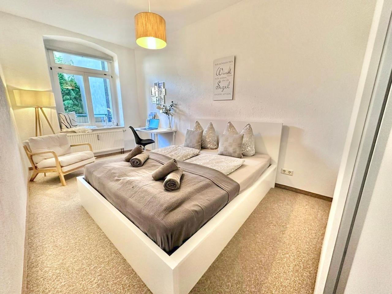 Appartement "Stadtgefluester" Im Zentrum, Inkl Stellplatz, 2 Betten, Babybett, Balkon, Gratis Kaffee Und Tee, Wlan 바우트젠 외부 사진