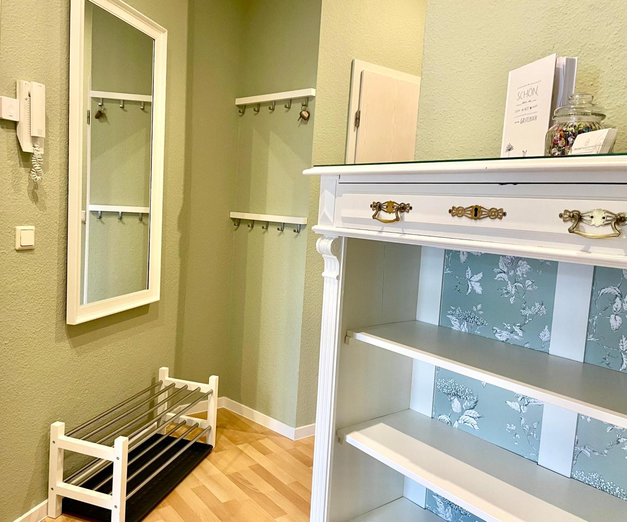 Appartement "Stadtgefluester" Im Zentrum, Inkl Stellplatz, 2 Betten, Babybett, Balkon, Gratis Kaffee Und Tee, Wlan 바우트젠 외부 사진