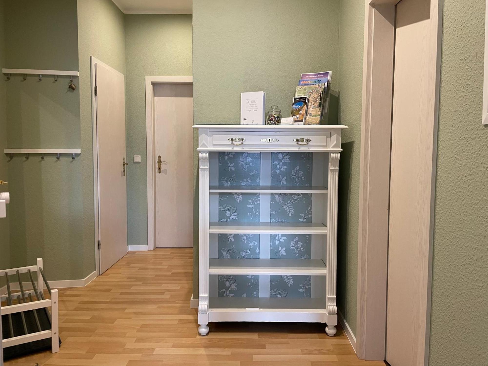 Appartement "Stadtgefluester" Im Zentrum, Inkl Stellplatz, 2 Betten, Babybett, Balkon, Gratis Kaffee Und Tee, Wlan 바우트젠 외부 사진